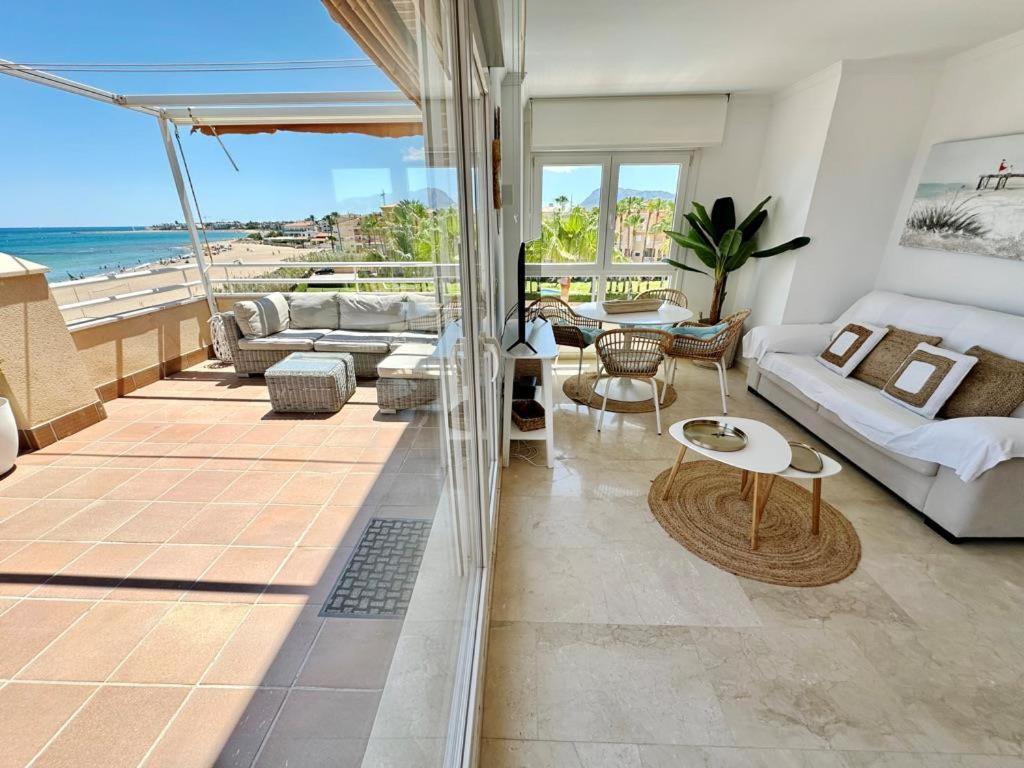 Atico Frontal Al Mar Con Piscina Privada By Homeprive Dénia Esterno foto