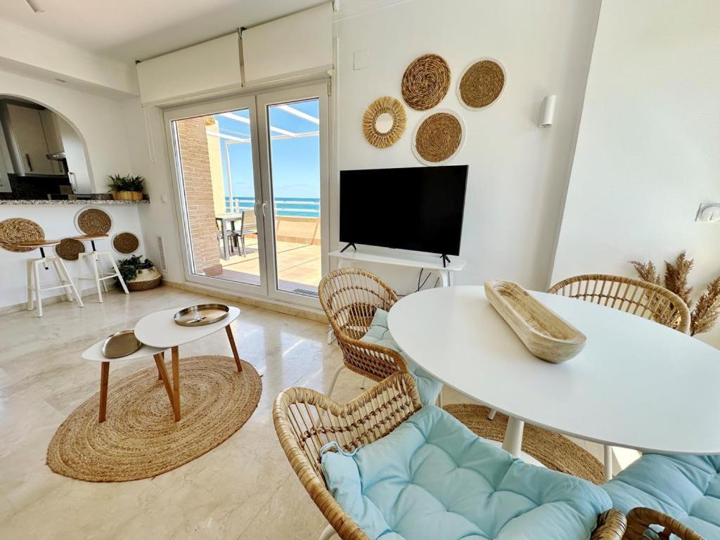 Atico Frontal Al Mar Con Piscina Privada By Homeprive Dénia Esterno foto